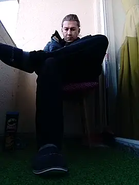 Snapshot of Lovely_milk chatting on December 21, 8:18 am Lovely milk online show from December 21, 8:18 am