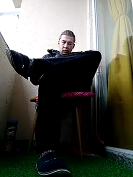 Snapshot of Lovely_milk chatting on December 23, 9:27 am Lovely milk online show from December 23, 9:27 am