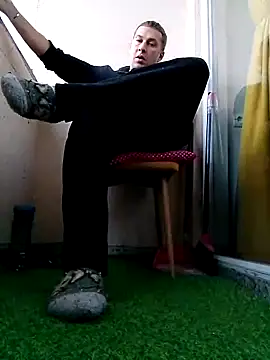 Snapshot of Lovely_milk chatting on December 24, 1:39 pm Lovely milk online show from December 24, 1:39 pm