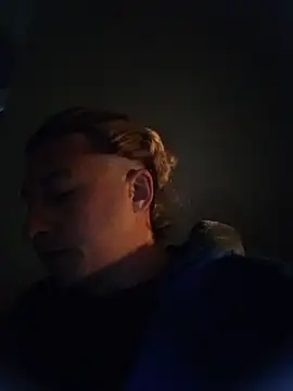 Snapshot of Lovely_milk chatting on January 25, 10:50 pm Lovely milk online show from January 25, 10:50 pm