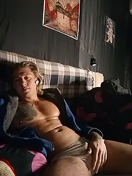 Snapshot of Lovely_milk chatting on March 1, 5:16 pm Lovely milk online show from March 1, 5:16 pm