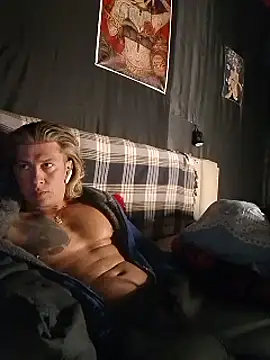 Snapshot of Lovely_milk chatting on March 4, 5:24 pm Lovely milk online show from March 4, 5:24 pm