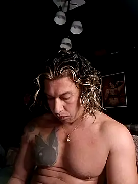 Snapshot of Lovely_milk chatting on March 15, 6:54 pm Lovely milk online show from March 15, 6:54 pm