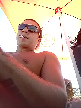 Snapshot of Lovely_milk chatting on September 23, 7:44 am Lovely milk online show from September 23, 7:44 am