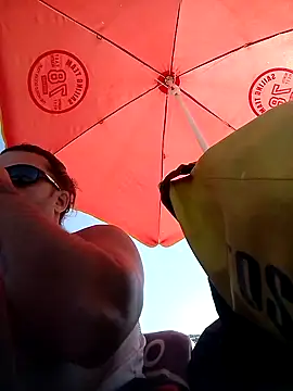 Snapshot of Lovely_milk chatting on October 3, 9:06 am Lovely milk online show from October 3, 9:06 am