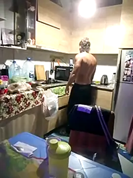 Lovely milk online show from November 1, 8:00 pm