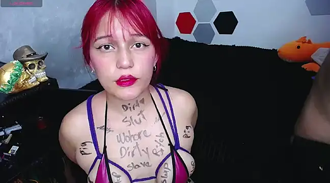 Snapshot of mysteery_katty_ chatting on February 24, 9:09 pm mysteery katty  online show from February 24, 9:09 pm