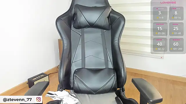 Stevenn 77 online show from February 12, 10:27 pm