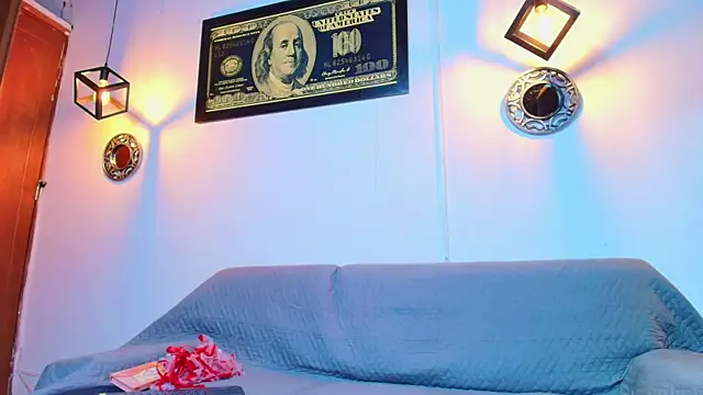 Snapshot of aaron_antonella_mds chatting on November 5, 8:53 pm aaron antonella mds online show from November 5, 8:53 pm