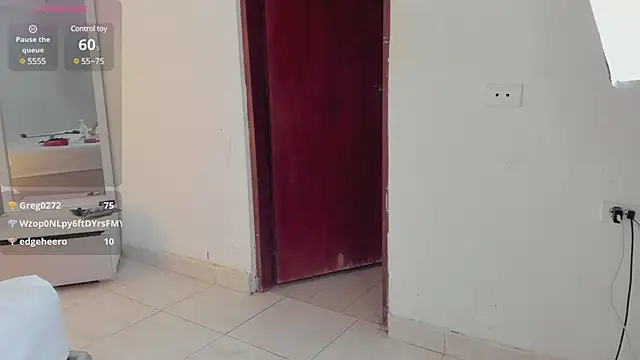 Snapshot of Alhana_pulido chatting on December 24, 12:22 am Alhana pulido online show from December 24, 12:22 am