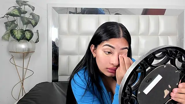 Snapshot of Alhana_pulido chatting on September 9, 2:27 pm Alhana pulido online show from September 9, 2:27 pm