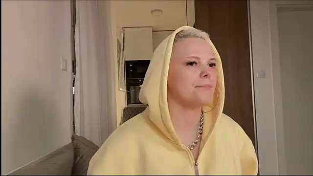 LikaBerry1 online show from April 20, 5:48 pm