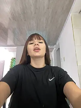 Snapshot of angel_natural chatting on February 13, 6:59 pm angel natural online show from February 13, 6:59 pm