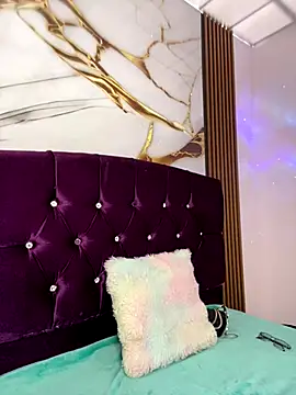 Snapshot of angel_natural chatting on November 3, 8:10 pm angel natural online show from November 3, 8:10 pm