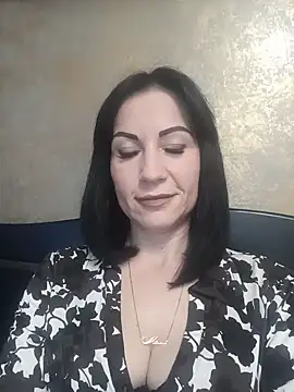 FireLily332 online show from January 17, 4:15 pm