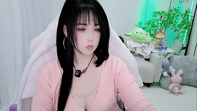 Vaness-a online show from February 25, 2:05 pm