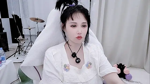 Snapshot of Vaness-a chatting on June 14, 4:31 pm Vaness-a online show from June 14, 4:31 pm
