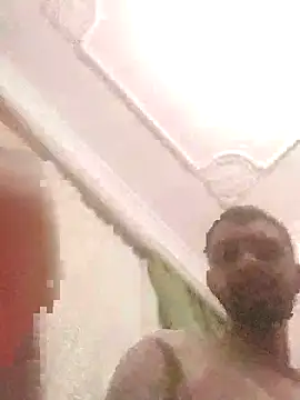 Snapshot of Hazembahloul chatting on May 13, 11:55 pm Hazembahloul online show from May 13, 11:55 pm