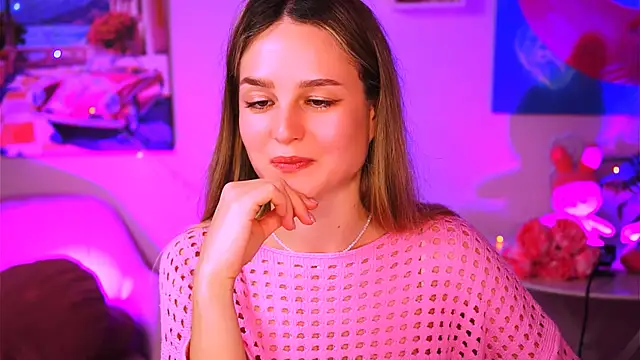 Snapshot of DeboraLarson chatting on January 28, 2:31 pm DeboraLarson online show from January 28, 2:31 pm