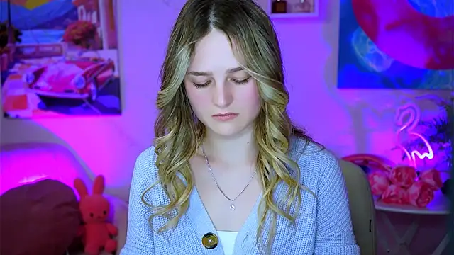 Snapshot of DeboraLarson chatting on February 9, 12:41 pm DeboraLarson online show from February 9, 12:41 pm