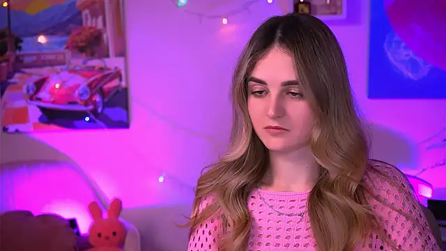 Snapshot of DeboraLarson chatting on February 18, 1:43 am DeboraLarson online show from February 18, 1:43 am