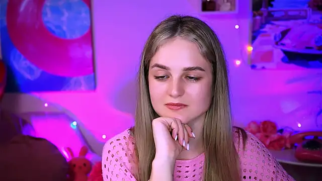 Snapshot of DeboraLarson chatting on March 6, 1:48 am DeboraLarson online show from March 6, 1:48 am