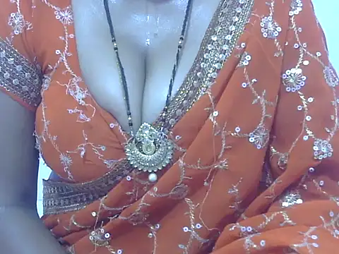 HOT-SEEMAA online show from April 27, 7:34 pm