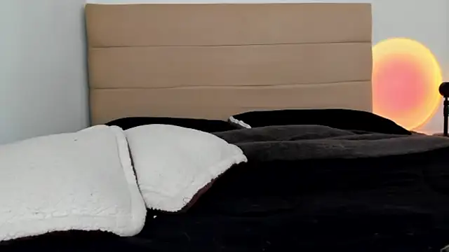 Bonnieshyy online show from March 9, 7:37 pm