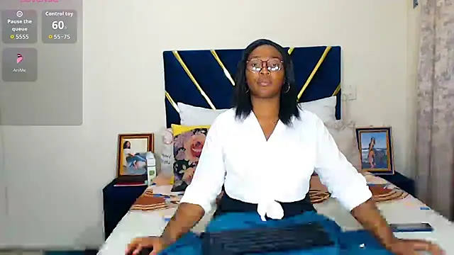 veronica1xxx online show from April 8, 6:52 pm