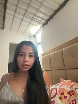 Snapshot of darsha_90 chatting on April 9, 2:33 am darsha 90 online show from April 9, 2:33 am