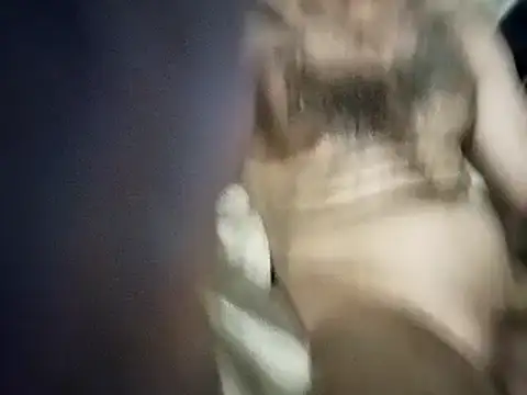 Snapshot of workhard87 chatting on December 28, 12:45 pm workhard87 online show from December 28, 12:45 pm