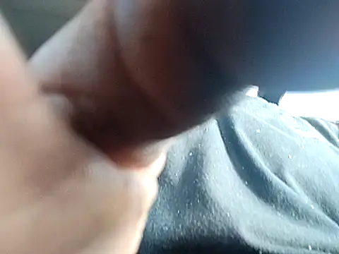 Snapshot of workhard87 chatting on February 22, 10:52 pm workhard87 online show from February 22, 10:52 pm