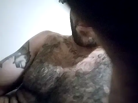 Snapshot of workhard87 chatting on March 11, 7:15 am workhard87 online show from March 11, 7:15 am