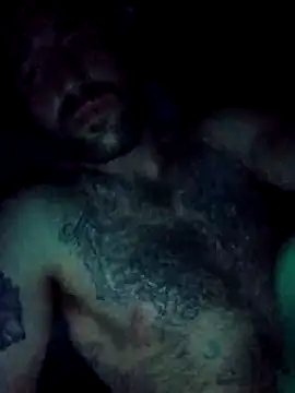 Snapshot of workhard87 chatting on September 25, 8:18 am workhard87 online show from September 25, 8:18 am