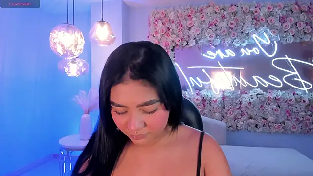 Snapshot of GabriellaLee chatting on November 20, 2:34 am GabriellaLee online show from November 20, 2:34 am