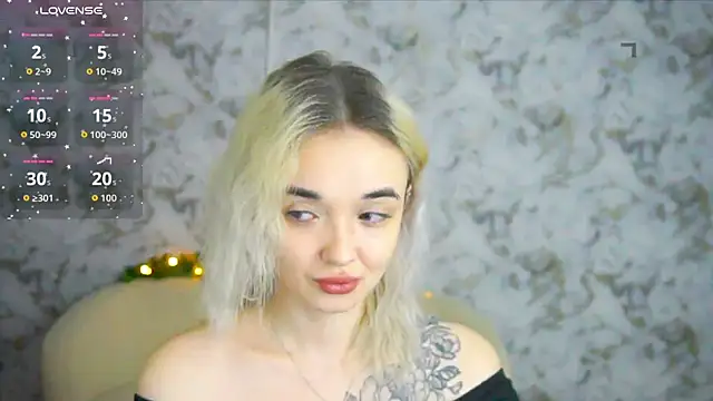 Ashley S online show from March 28, 11:15 pm