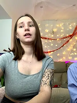 Snapshot of HotCaramellsTV chatting on October 25, 9:39 am HotCaramellsTV online show from October 25, 9:39 am