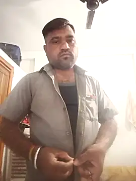 pintuS40 online show from January 5, 2:06 am