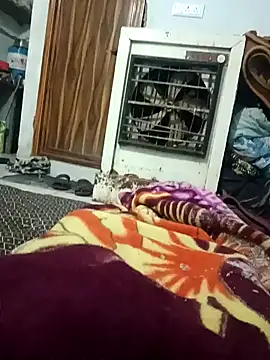 pintuS40 online show from February 6, 11:48 pm