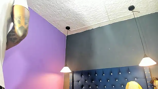 Salomon koude online show from February 19, 7:32 pm