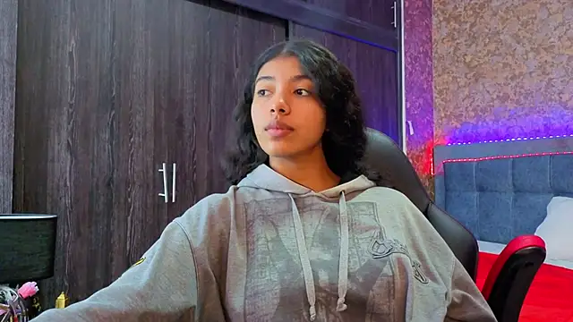 Snapshot of viktorya_xue chatting on February 19, 11:17 am viktorya xue online show from February 19, 11:17 am