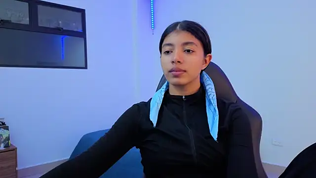 Snapshot of viktorya_xue chatting on February 26, 10:25 am viktorya xue online show from February 26, 10:25 am