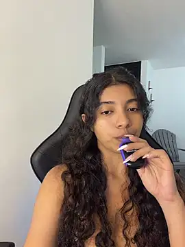 Snapshot of viktorya_xue chatting on July 24, 5:49 am viktorya xue online show from July 24, 5:49 am