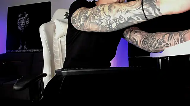 uptomatty online show from October 30, 7:21 am