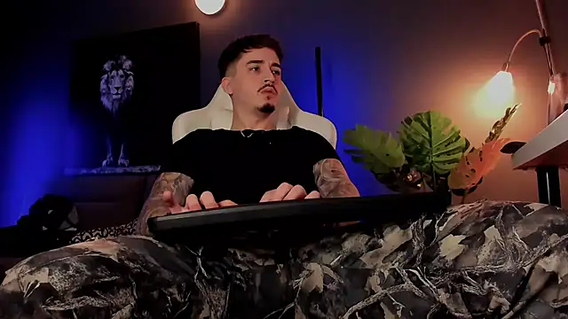 uptomatty online show from February 4, 7:47 am