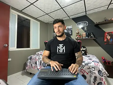 marcel crawford96 online show from September 18, 6:32 pm