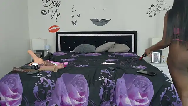 Snapshot of chocolatefantasyxxox chatting on March 20, 7:25 pm chocolatefantasyxxox online show from March 20, 7:25 pm