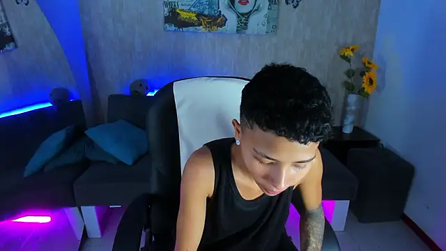 nova sex01 online show from March 28, 9:47 pm