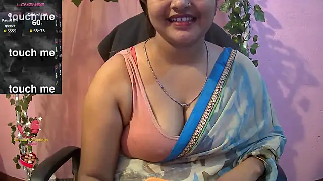 Snapshot of Pari-new chatting on April 27, 4:21 am Pari-new online show from April 27, 4:21 am