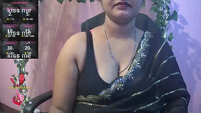 Snapshot of Pari-new chatting on July 9, 4:16 am Pari-new online show from July 9, 4:16 am